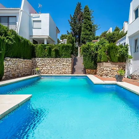 Vacation I Fuentes, Prime Location, Perfect For Families And Big Groups, Shared Pool Villa