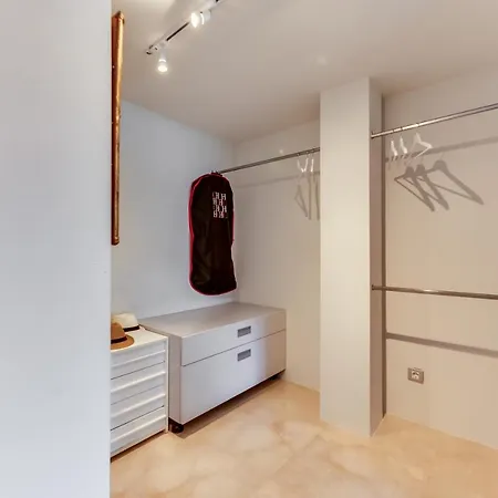 Vacation I Fuentes, Prime Location, Perfect For Families And Big Groups, Shared Pool * Marbella