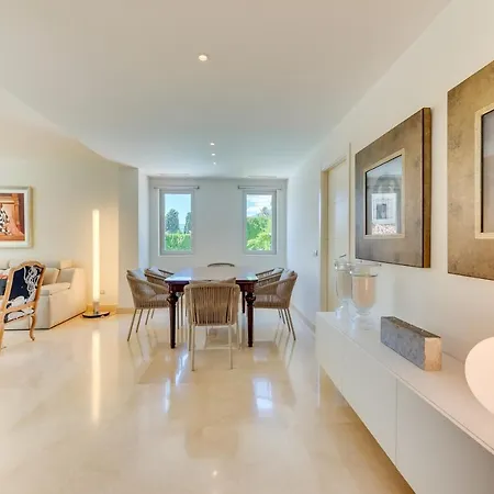 Vacation I Fuentes, Prime Location, Perfect For Families And Big Groups, Shared Pool Villa